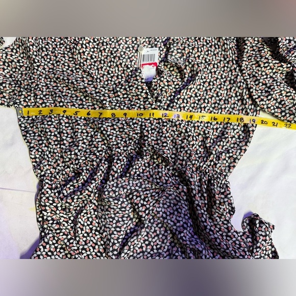 MAX STUDIO Black pink white floral print surplice tie waist top size L - Picture 12 of 13